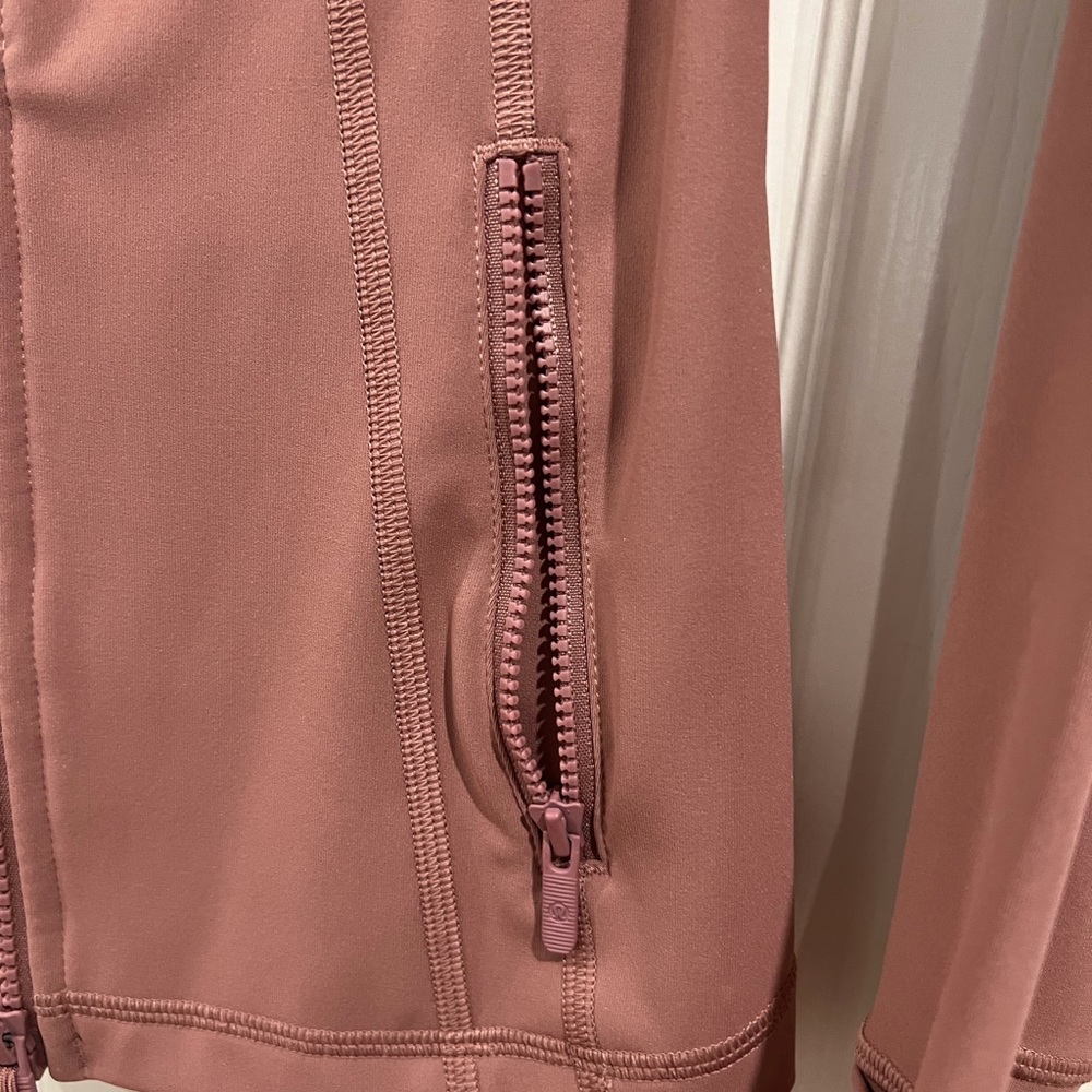 LULULEMON define jacket size 4 perfect condition - Picture 5 of 16